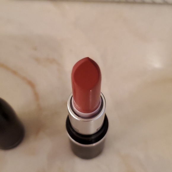 "Firework Like A Charm" M.A.C Mini Pouch/Lipstick - Picture 4 of 16